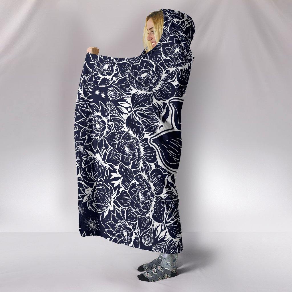 Black White Lotus Hooded Blanket - Manifestie