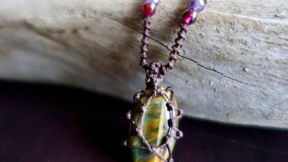 Tiger Eye Macrame Necklace | Stone for Protection | Unisex Healing Crystal | Micro Macrame - Manifestie