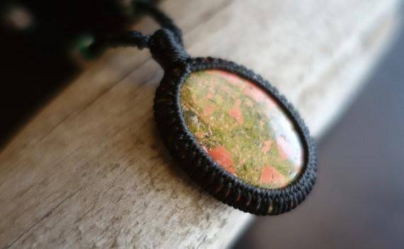 Unakite Macrame Necklace | Vision Stone | Unisex Healing Crystal - Manifestie