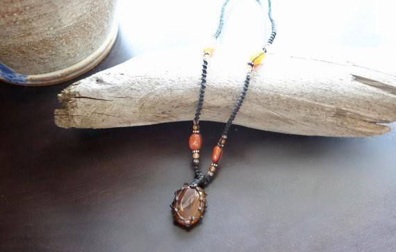 Carnelian Macrame Necklace | Stone of Confidence | Micro-Macrame | Unisex, Healing Crystal Jewelry - Manifestie