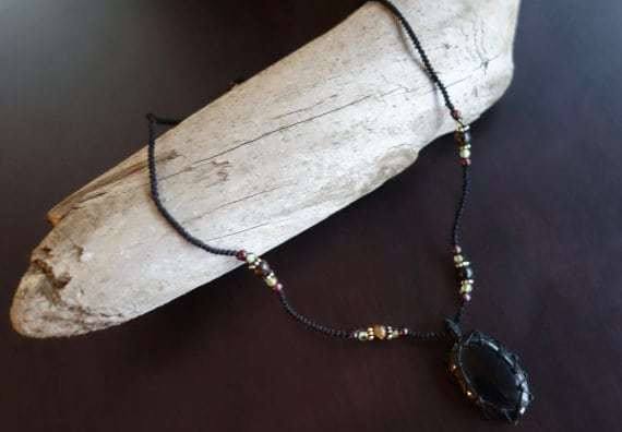 Blue Tiger Eye Macrame Necklace | Protection Stone | Unisex Healing Crystal - Manifestie