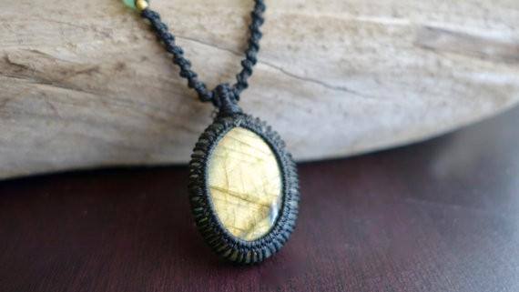 Labradorite Macrame Necklace | Stone of Transformation | Micro-Macrame | Unisex, Healing Crystal Jewelry - Manifestie