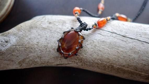 Carnelian Macrame Necklace | Stone of Confidence | Micro-Macrame | Unisex, Healing Crystal Jewelry - Manifestie