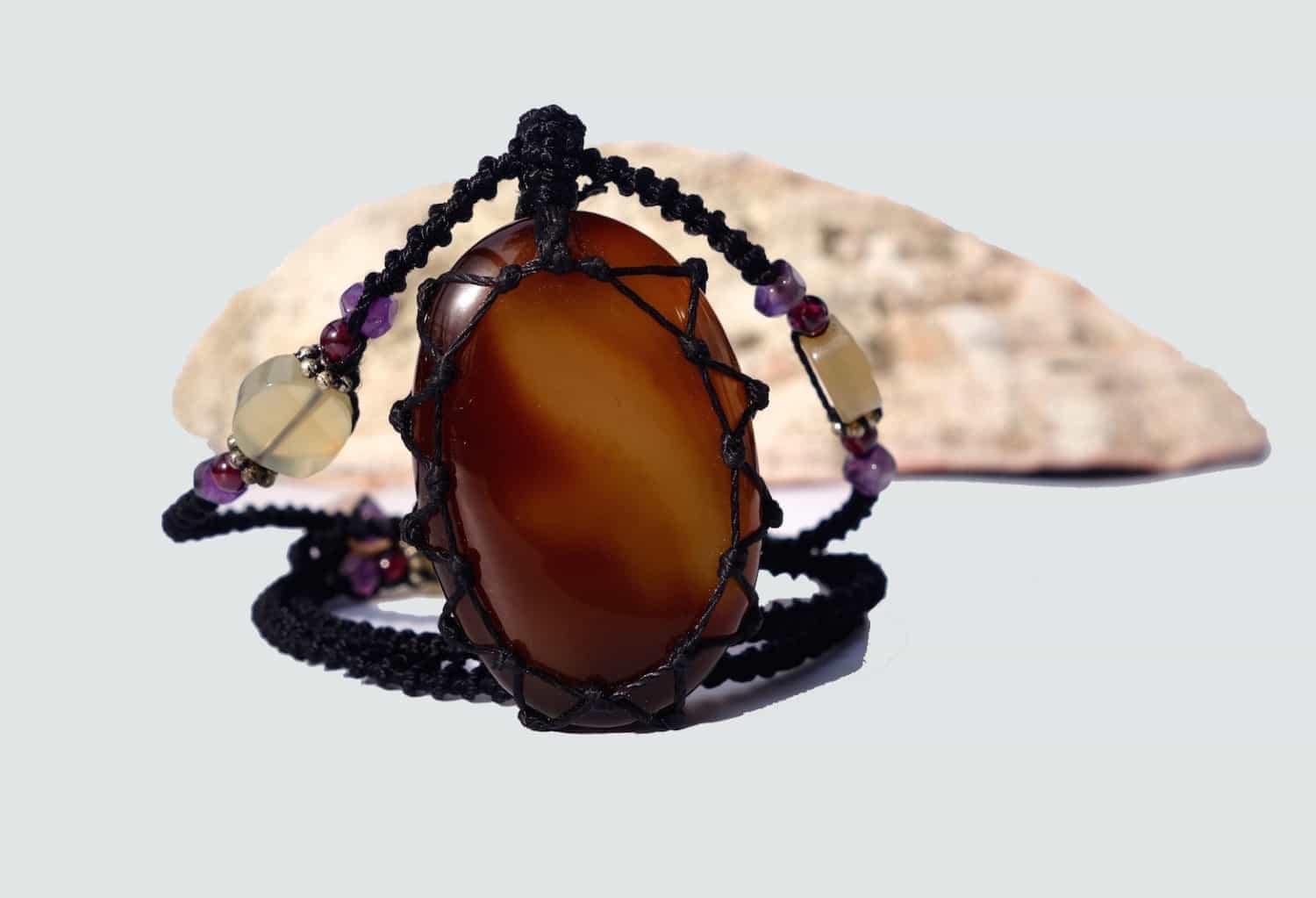 Agate Macrame Necklace | Your Stone For Protection| Unisex healing crystal- chalcedony - Manifestie