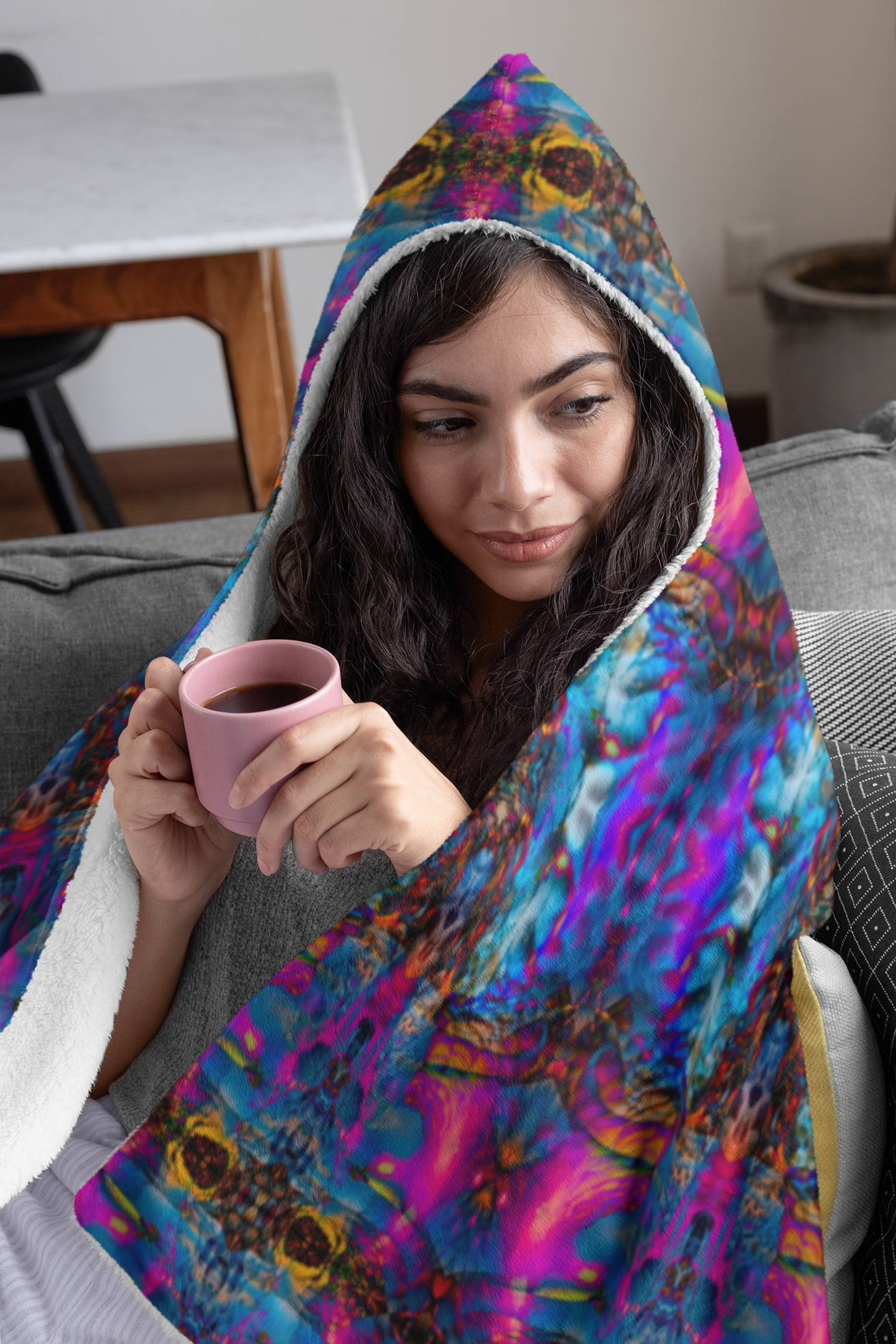 ASCENDENT HOODED BLANKET - Manifestie